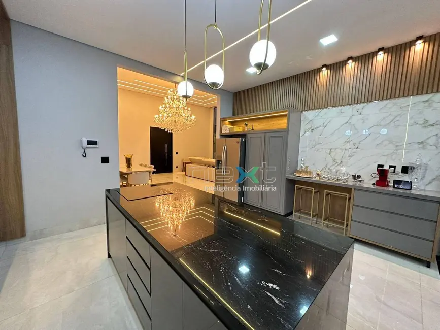 Casa com 3 quartos à venda, 360m2 em Rita Vieira, Campo Grande - MS - imagem 5 Foto 5 de Casa com 3 quartos à venda, 360m2 em Rita Vieira, Campo Grande - MS