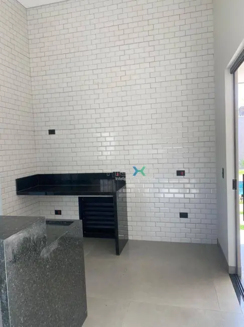 Casa com 3 quartos à venda, 360m2 em Vila Cidade Morena, Campo Grande - MS - imagem 8 Foto 8 de Casa com 3 quartos à venda, 360m2 em Vila Cidade Morena, Campo Grande - MS