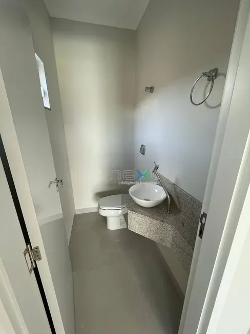 Sobrado com 3 quartos à venda, 225m2 em Vila Morumbi, Campo Grande - MS - imagem 7 Foto 7 de Sobrado com 3 quartos à venda, 225m2 em Vila Morumbi, Campo Grande - MS