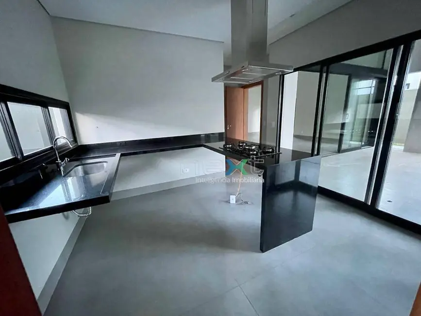 Casa de Condomínio com 3 quartos à venda, 300m2 em Campo Grande - MS - imagem 5 Foto 5 de Casa de Condomínio com 3 quartos à venda, 300m2 em Campo Grande - MS