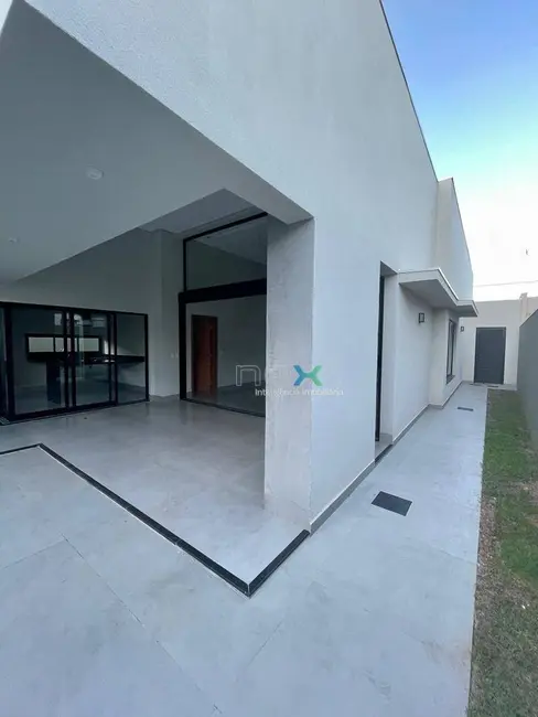 Casa de Condomínio com 3 quartos à venda, 300m2 em Campo Grande - MS - imagem 6 Foto 6 de Casa de Condomínio com 3 quartos à venda, 300m2 em Campo Grande - MS