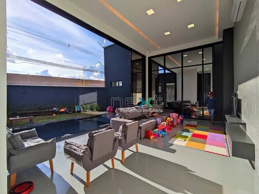 Casa com 4 quartos à venda, 450m2 em Campo Grande - MS - imagem 4 Foto 4 de Casa com 4 quartos à venda, 450m2 em Campo Grande - MS