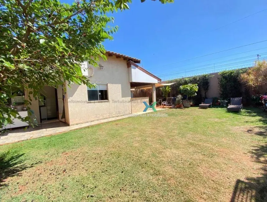 Foto 2 de Casa com 3 quartos à venda, 375m2 em Jardim Itamaracá, Campo Grande - MS