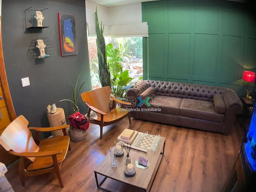 Casa com 3 quartos à venda, 375m2 em Jardim Itamaracá, Campo Grande - MS - imagem 9 Foto 9 de Casa com 3 quartos à venda, 375m2 em Jardim Itamaracá, Campo Grande - MS