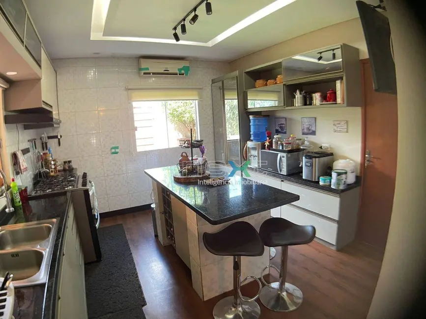 Casa com 3 quartos à venda, 375m2 em Jardim Itamaracá, Campo Grande - MS - imagem 7 Foto 7 de Casa com 3 quartos à venda, 375m2 em Jardim Itamaracá, Campo Grande - MS