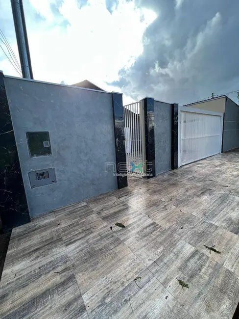 Foto 2 de Casa com 3 quartos à venda, 200m2 em Arnaldo Estevão Figueiredo, Campo Grande - MS