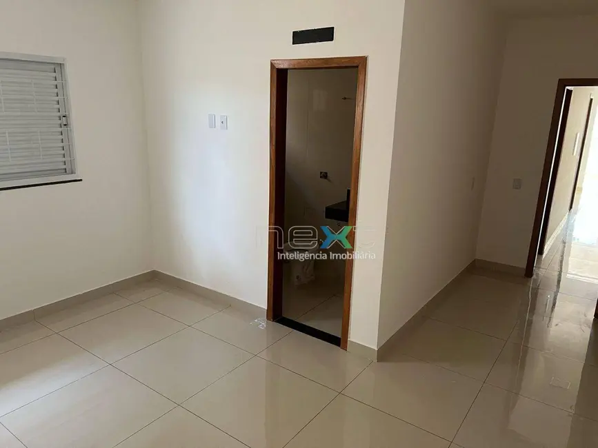 Casa com 2 quartos à venda, 180m2 em Vila Taquarussu, Campo Grande - MS - imagem 5 Foto 5 de Casa com 2 quartos à venda, 180m2 em Vila Taquarussu, Campo Grande - MS