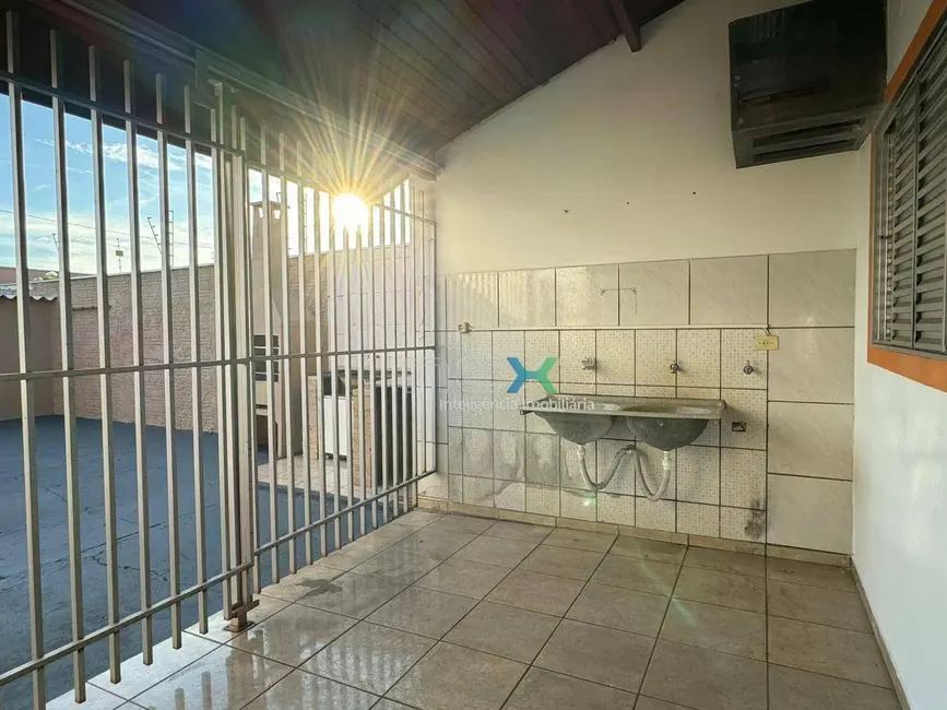 Casa com 3 quartos à venda, 250m2 em Jardim Tijuca, Campo Grande - MS - imagem 9 Foto 9 de Casa com 3 quartos à venda, 250m2 em Jardim Tijuca, Campo Grande - MS
