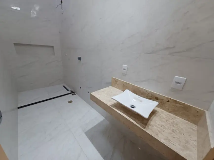 Casa com 2 quartos à venda, 250m2 em Água Limpa Park, Campo Grande - MS - imagem 3 Foto 3 de Casa com 2 quartos à venda, 250m2 em Água Limpa Park, Campo Grande - MS