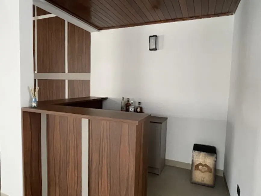 Foto 1 de Casa com 3 quartos à venda, 450m2 em Carandá Bosque, Campo Grande - MS