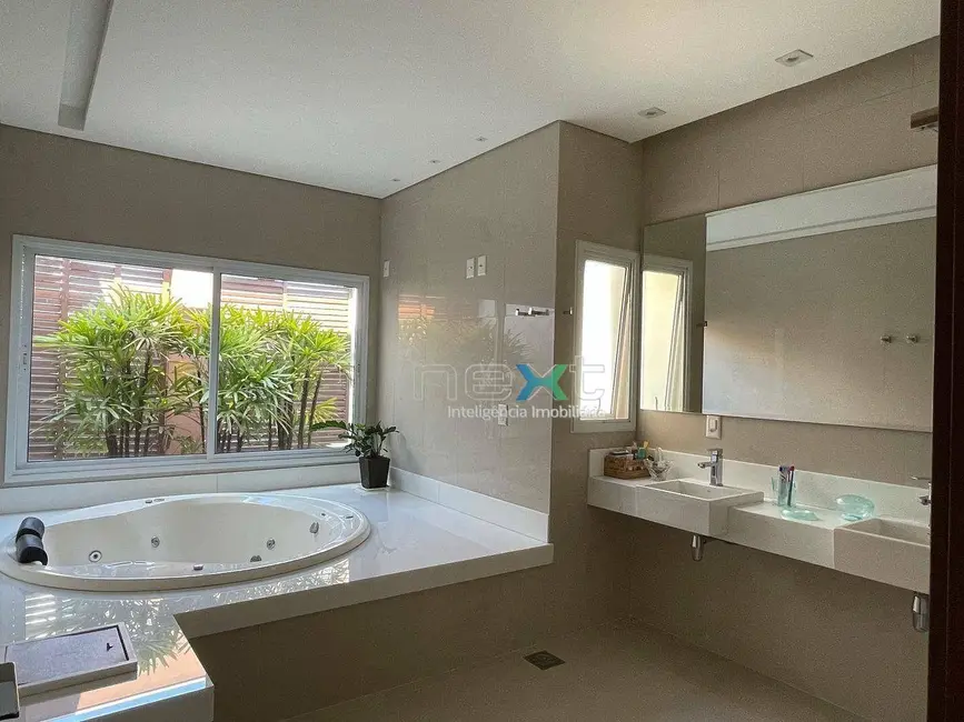 Sobrado com 3 quartos à venda, 450m2 em Chácara Cachoeira, Campo Grande - MS - imagem 5 Foto 5 de Sobrado com 3 quartos à venda, 450m2 em Chácara Cachoeira, Campo Grande - MS