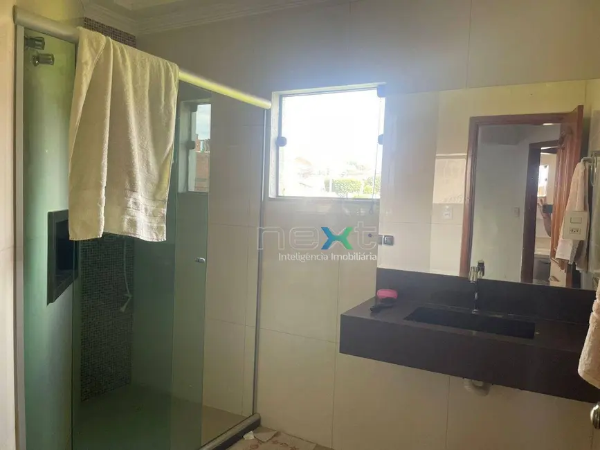 Sobrado com 4 quartos à venda, 408m2 em Centro, Campo Grande - MS - imagem 8 Foto 8 de Sobrado com 4 quartos à venda, 408m2 em Centro, Campo Grande - MS