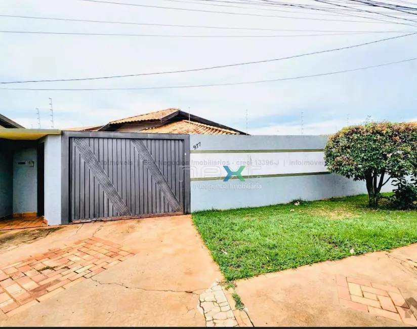Foto 1 de Casa com 3 quartos à venda, 320m2 em Monte Castelo, Campo Grande - MS