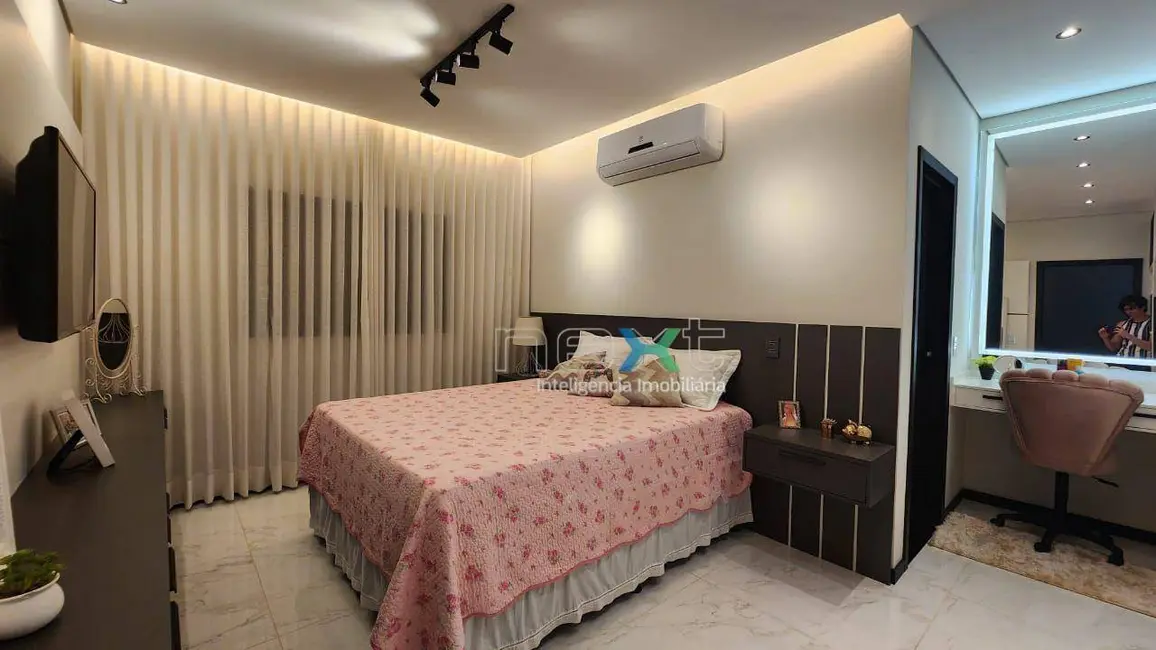Casa de Condomínio com 3 quartos à venda, 371m2 em Campo Grande - MS - imagem 9 Foto 9 de Casa de Condomínio com 3 quartos à venda, 371m2 em Campo Grande - MS