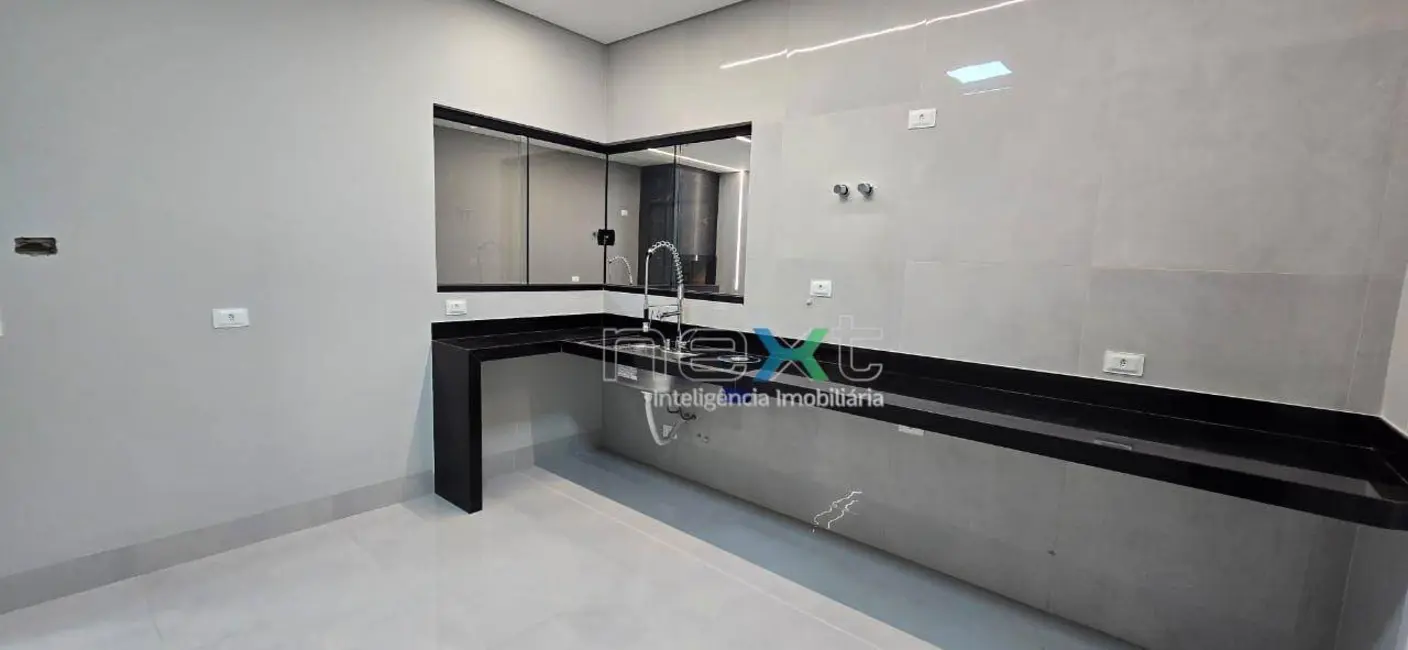 Foto 8 de Casa com 4 quartos à venda, 360m2 em Vila Carlota, Campo Grande - MS