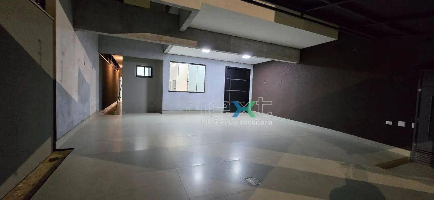 Foto 2 de Casa com 4 quartos à venda, 360m2 em Vila Carlota, Campo Grande - MS