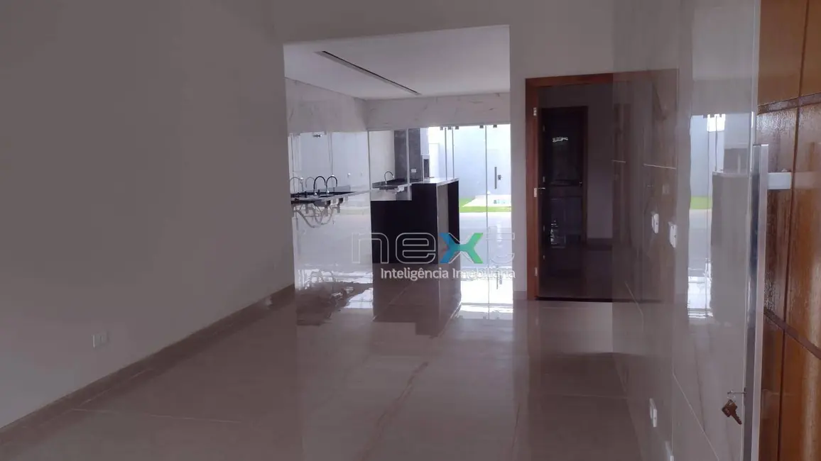 Foto 7 de Casa com 3 quartos à venda, 225m2 em Parque Residencial Rita Vieira, Campo Grande - MS