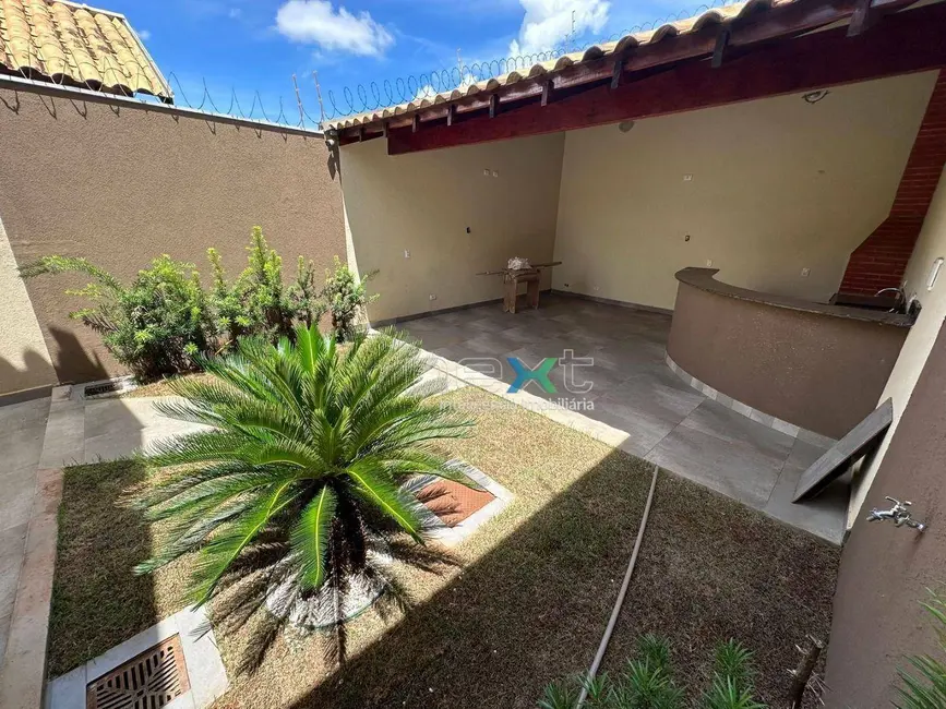 Casa com 3 quartos à venda, 180m2 em Vila Neusa, Campo Grande - MS - imagem 8 Foto 8 de Casa com 3 quartos à venda, 180m2 em Vila Neusa, Campo Grande - MS