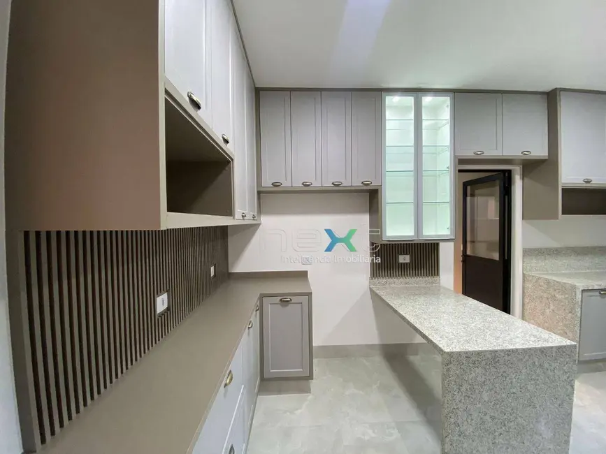 Foto 9 de Casa com 3 quartos à venda, 360m2 em Carandá Bosque, Campo Grande - MS