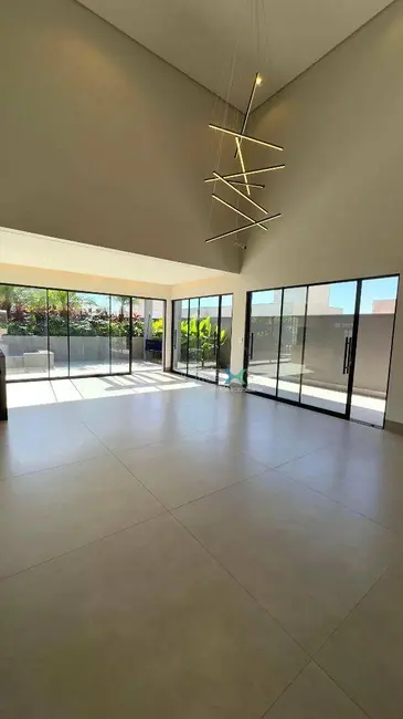 Sobrado com 3 quartos à venda, 427m2 em Alphaville Campo Grande, Campo Grande - MS - imagem 7 Foto 7 de Sobrado com 3 quartos à venda, 427m2 em Alphaville Campo Grande, Campo Grande - MS