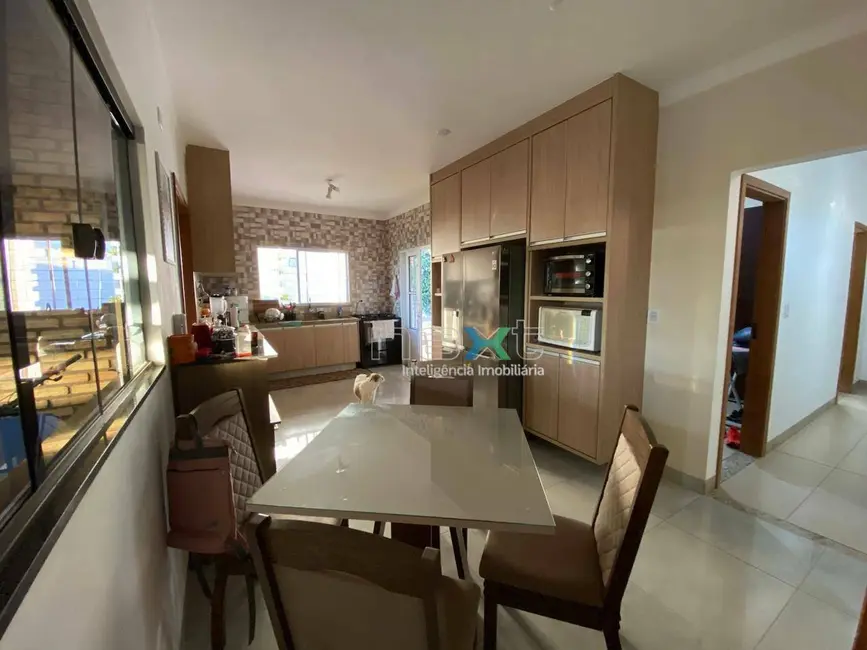 Casa à venda, 450m2 em Vila Morumbi, Campo Grande - MS - imagem 5 Foto 5 de Casa à venda, 450m2 em Vila Morumbi, Campo Grande - MS