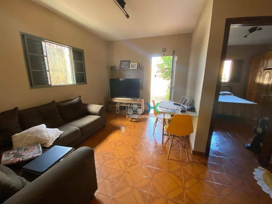 Foto 8 de Casa à venda, 675m2 em Vila Bandeirante, Campo Grande - MS