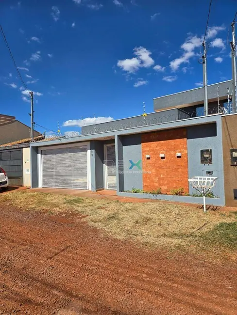 Foto 1 de Casa com 3 quartos à venda, 250m2 em Jardim das Nações, Campo Grande - MS