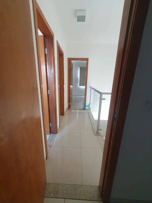 Sobrado com 3 quartos à venda, 170m2 em Chácara Cachoeira, Campo Grande - MS - imagem 8 Foto 8 de Sobrado com 3 quartos à venda, 170m2 em Chácara Cachoeira, Campo Grande - MS