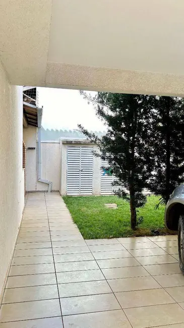 Sobrado com 3 quartos à venda, 170m2 em Chácara Cachoeira, Campo Grande - MS - imagem 4 Foto 4 de Sobrado com 3 quartos à venda, 170m2 em Chácara Cachoeira, Campo Grande - MS