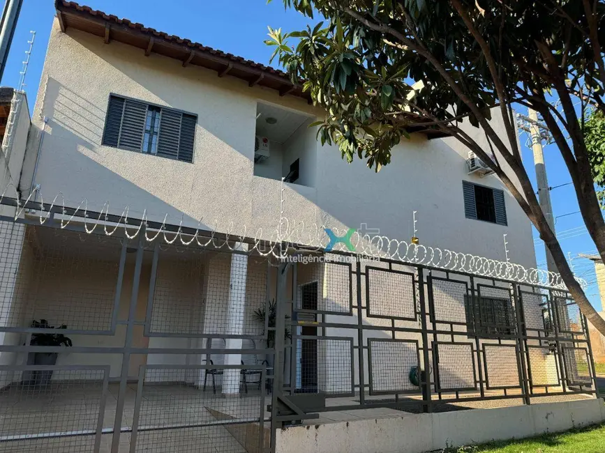 Foto 2 de Sobrado com 2 quartos à venda, 89m2 em Vila Belo Horizonte, Campo Grande - MS