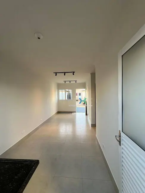 Casa com 2 quartos à venda em Jardim Centenário, Campo Grande - MS - imagem 8 Foto 8 de Casa com 2 quartos à venda em Jardim Centenário, Campo Grande - MS