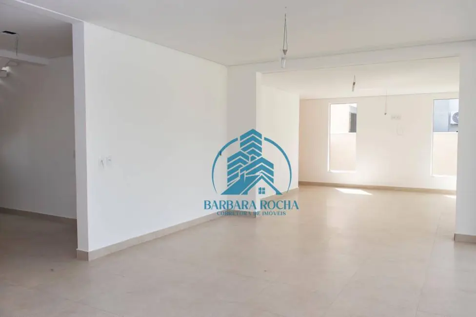 Foto 8 de Casa com 3 quartos à venda, 680m2 em Atibaia - SP