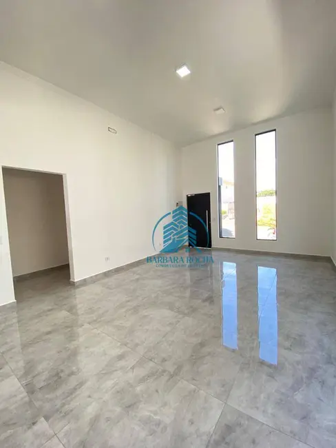 Foto 2 de Casa com 3 quartos à venda, 300m2 em Atibaia - SP