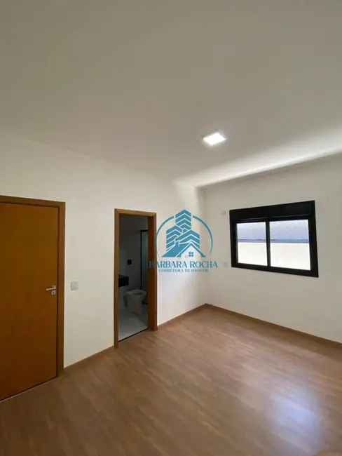 Foto 8 de Casa com 3 quartos à venda, 300m2 em Atibaia - SP