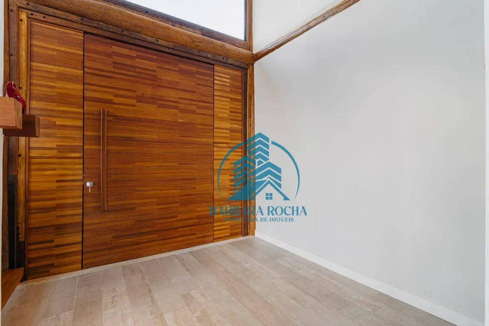 Foto 5 de Casa com 3 quartos à venda, 490m2 em Atibaia - SP