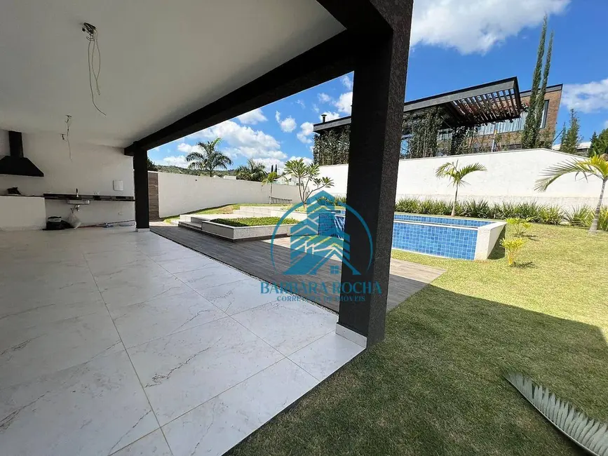Casa com 3 quartos à venda, 600m2 em Atibaia - SP - imagem 3 Foto 3 de Casa com 3 quartos à venda, 600m2 em Atibaia - SP