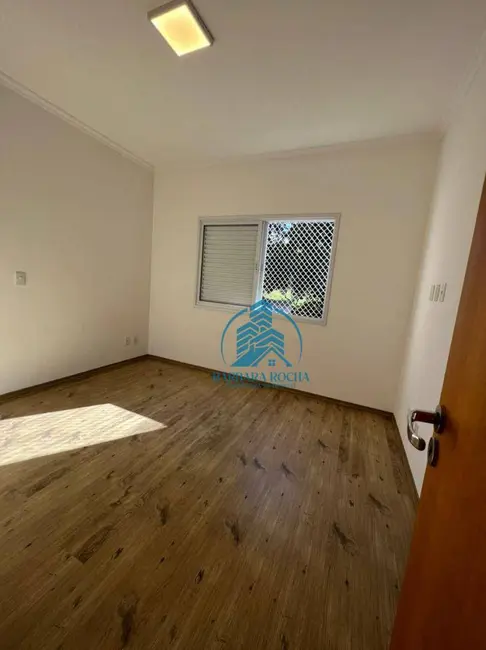 Foto 9 de Casa com 3 quartos para alugar, 300m2 em Vila Santista, Atibaia - SP