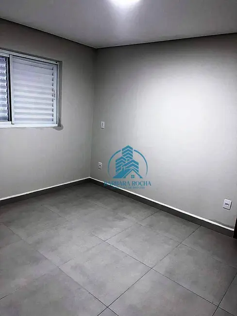 Foto 4 de Casa com 2 quartos à venda, 130m2 em Atibaia Jardim, Atibaia - SP