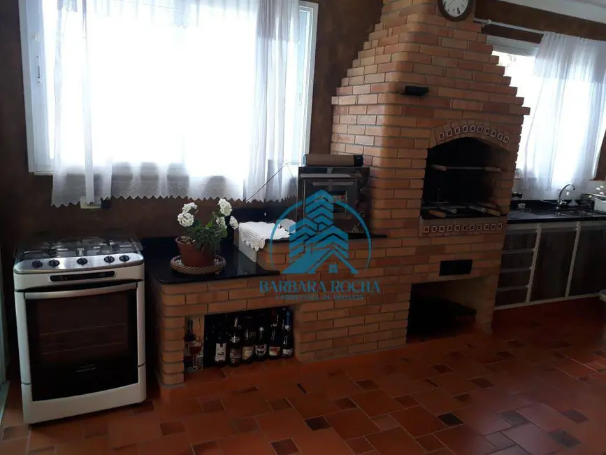 Foto 3 de Casa com 3 quartos para alugar, 455m2 em Vila Esperia ou Giglio, Atibaia - SP