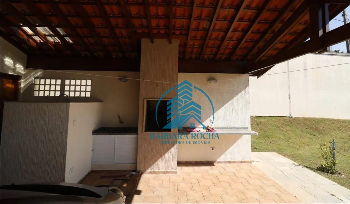 Casa com 3 quartos para alugar, 340m2 em Jardim do Lago, Atibaia - SP - imagem 8 Foto 8 de Casa com 3 quartos para alugar, 340m2 em Jardim do Lago, Atibaia - SP