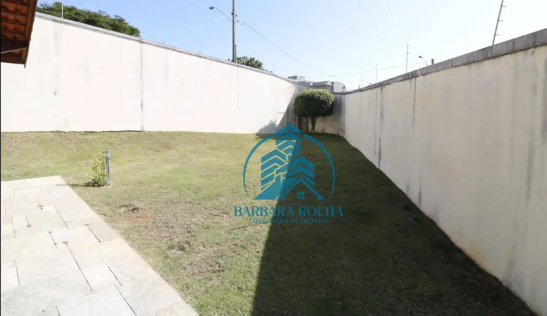 Casa com 3 quartos para alugar, 340m2 em Jardim do Lago, Atibaia - SP - imagem 7 Foto 7 de Casa com 3 quartos para alugar, 340m2 em Jardim do Lago, Atibaia - SP