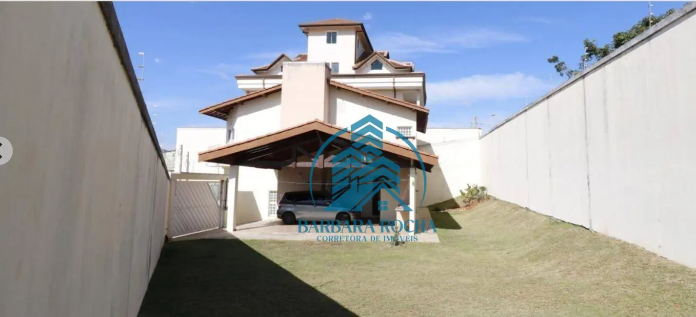 Casa com 3 quartos para alugar, 340m2 em Jardim do Lago, Atibaia - SP - imagem 1 Foto 1 de Casa com 3 quartos para alugar, 340m2 em Jardim do Lago, Atibaia - SP