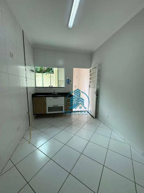 Casa com 3 quartos para alugar, 185m2 em Vila Thais, Atibaia - SP - imagem 4 Foto 4 de Casa com 3 quartos para alugar, 185m2 em Vila Thais, Atibaia - SP