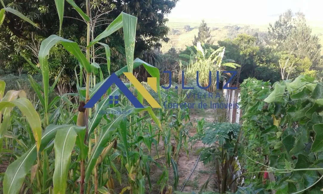 Sítio / Rancho com 4 quartos à venda, 192m2 em Alambari - SP - imagem 3 Foto 3 de Sítio / Rancho com 4 quartos à venda, 192m2 em Alambari - SP