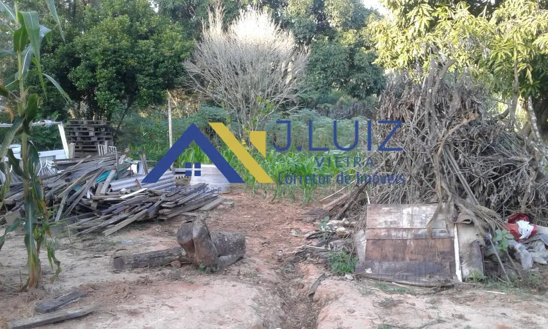 Sítio / Rancho com 4 quartos à venda, 192m2 em Alambari - SP - imagem 4 Foto 4 de Sítio / Rancho com 4 quartos à venda, 192m2 em Alambari - SP