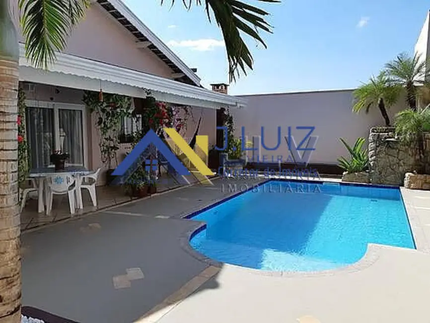 Foto 2 de Casa com 3 quartos à venda, 260m2 em Village Terras de Indaiá, Indaiatuba - SP