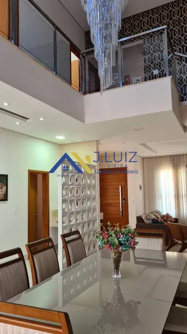 Foto 2 de Casa com 3 quartos à venda, 300m2 em Jardim Residencial Dona Lucilla, Indaiatuba - SP