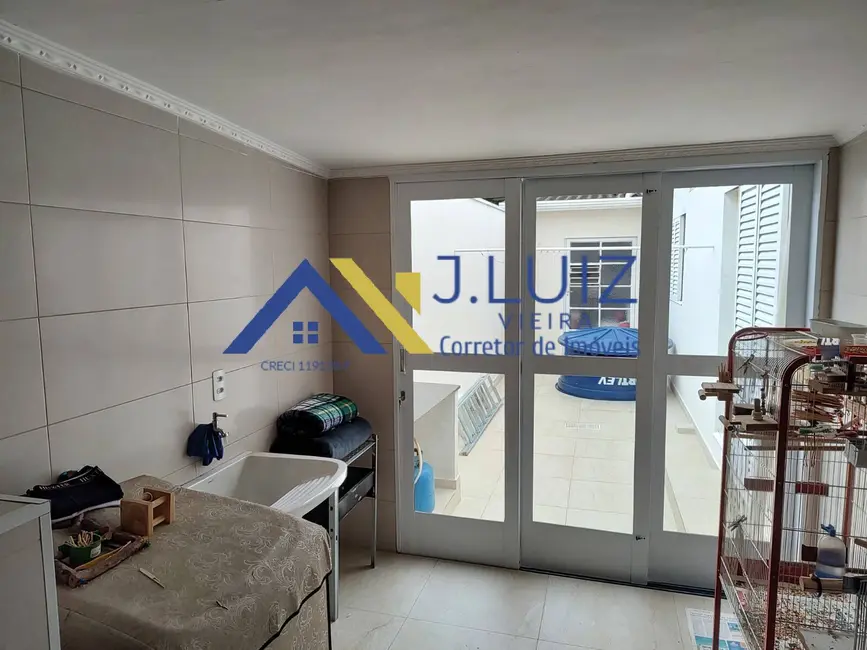 Foto 5 de Casa com 4 quartos à venda, 250m2 em Jardim Pau Preto, Indaiatuba - SP