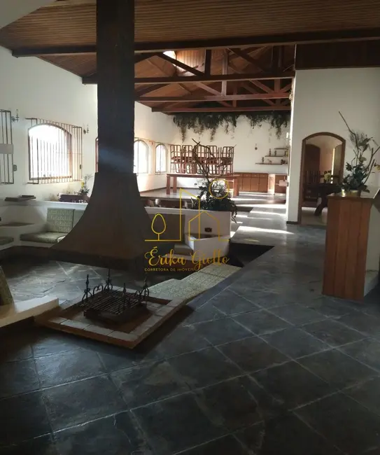 Fazenda / Haras com 5 quartos à venda, 500m2 em Traviú, Jundiai - SP - imagem 3 Foto 3 de Fazenda / Haras com 5 quartos à venda, 500m2 em Traviú, Jundiai - SP
