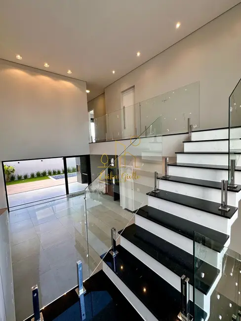 Foto 6 de Casa à venda, 250m2 em Jardim Ermida I, Jundiai - SP